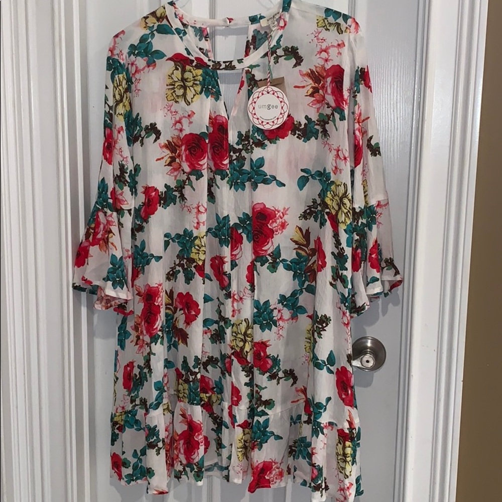Ladies NWT Umgee Boutique Dress Medium Floral